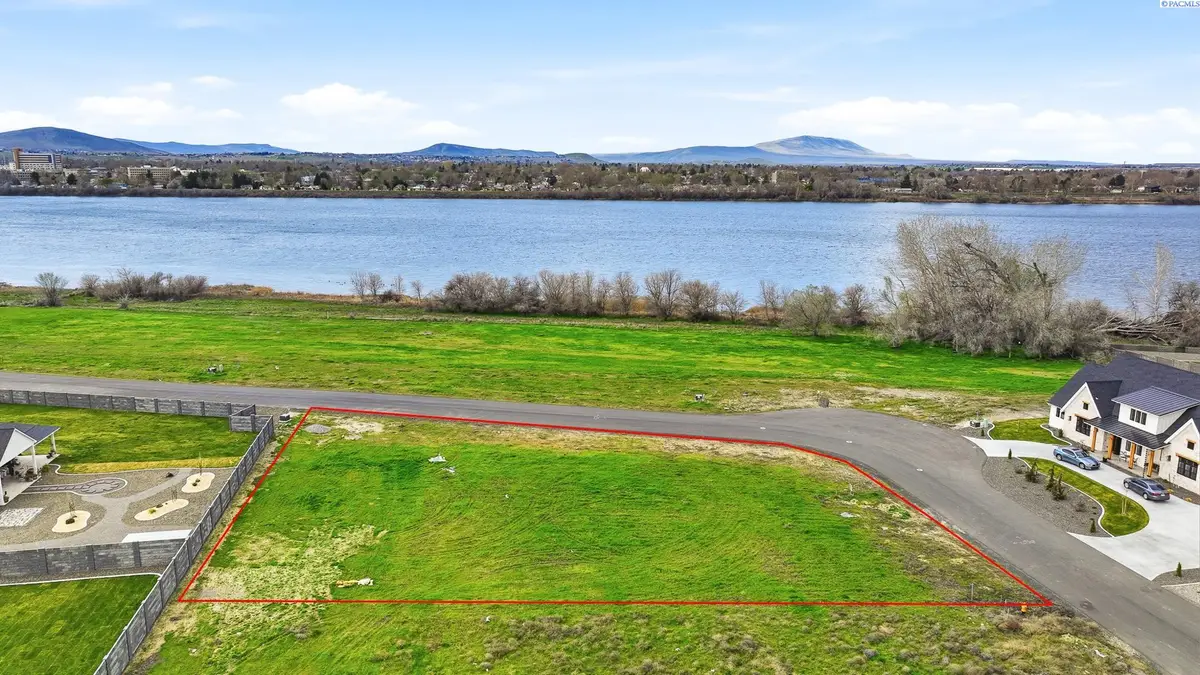 12818 Rock Creek Dr, Pasco, WA  - #1