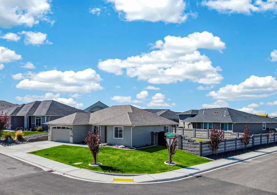 3304 S Zimmerman St, Kennewick, WA 99338 - #2