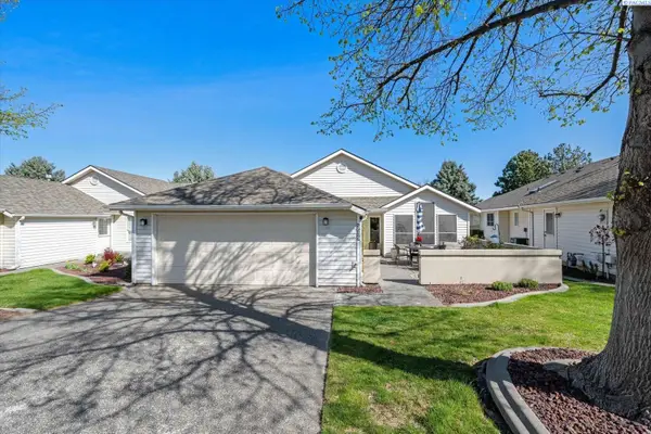 3359 S Huntington Loop, Kennewick, WA 99337