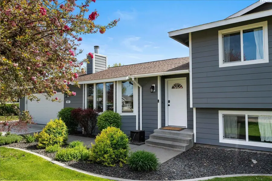 401 W 48th Avenue, Kennewick, WA 99337 - #3