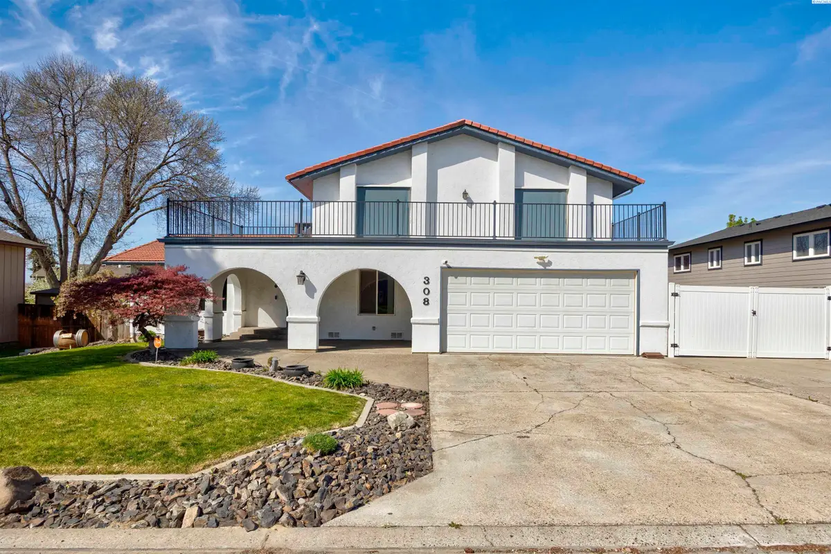 308 Westridge Drive, Grandview, WA 98930 - #1