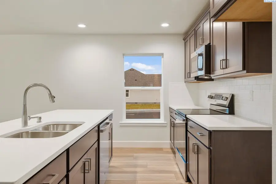 3557 Allison Way, Richland, WA 99352 - #2