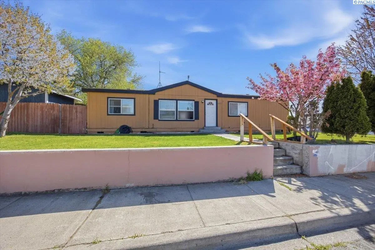 601 S Beech Ave, Pasco, WA 99301 - #1