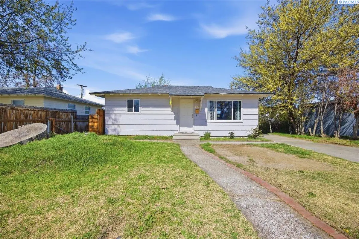 602 W 16th Ave, Kennewick, WA 99336 - #1