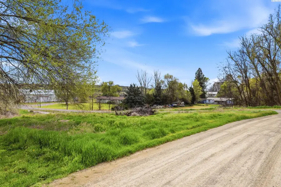36 Fifth St, Eltopia, WA 99330 - #3