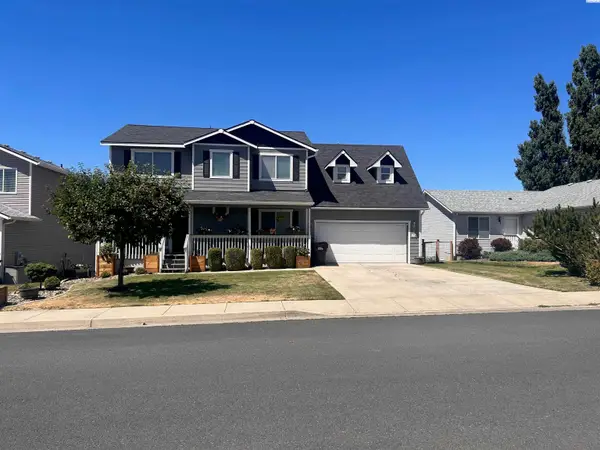 1725 NW Ventura, Pullman, WA 99163