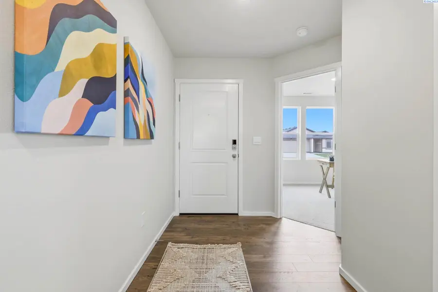 11224 Buckingham Dr, Pasco, WA 99301 - #2