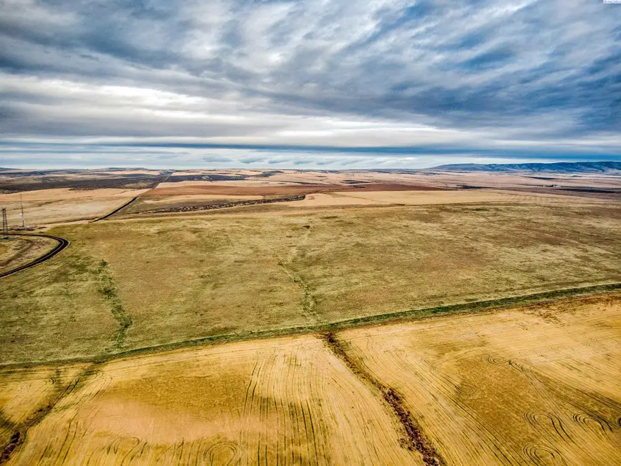 2000 I NKA Crosby Rd, Prosser, WA 99350 - #2