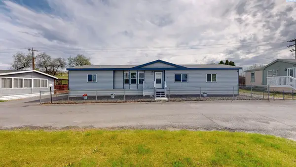 6805 Haag Street, West Richland, WA 99353