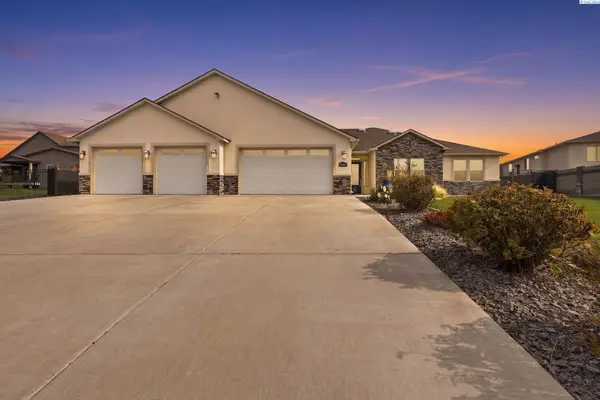 86612 Summit View Dr, Kennewick, WA 99338