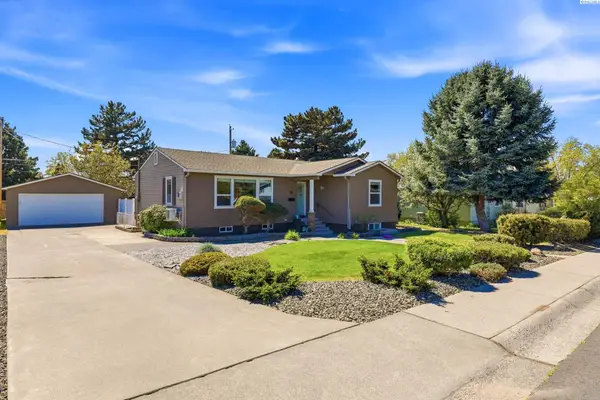 75 Newcomer St, Richland, WA 99354