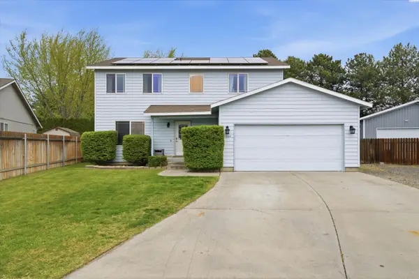 2004 W 28th Pl, Kennewick, WA 99336