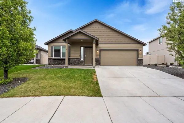 2225 W 23rd Ave., Kennewick, WA 99337
