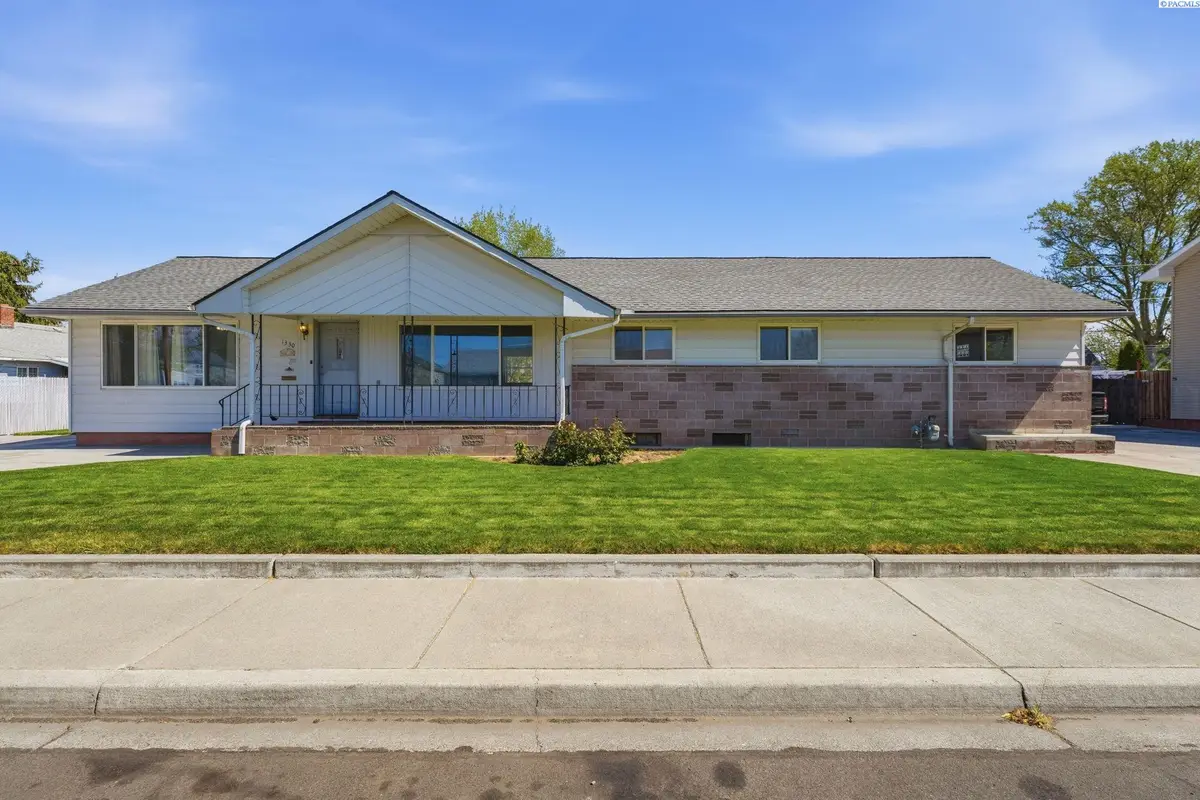 1330 Farrell Ln, Richland, WA 99354 - #1