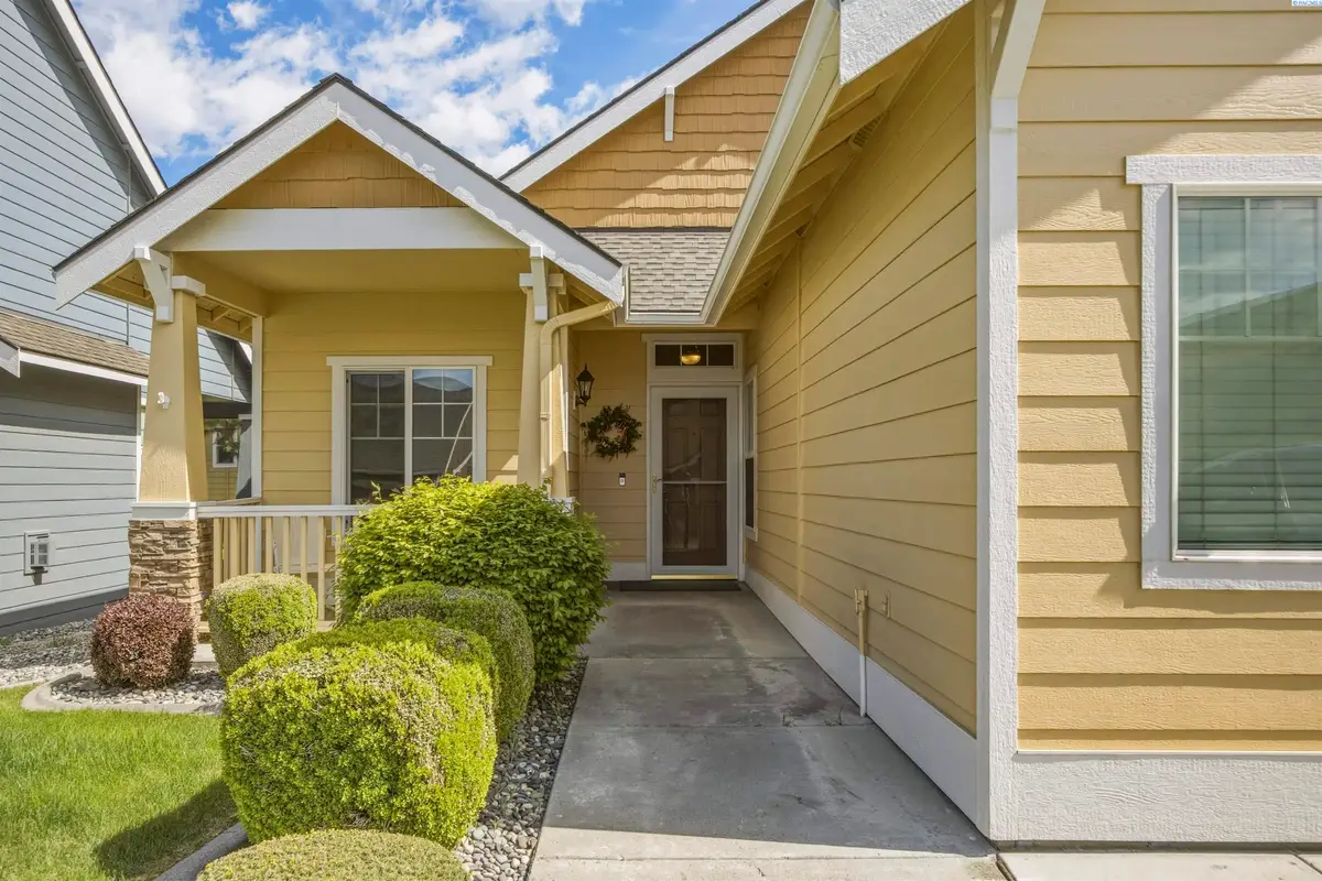 7912 W 21st Ave, Kennewick, WA 99338 - #1