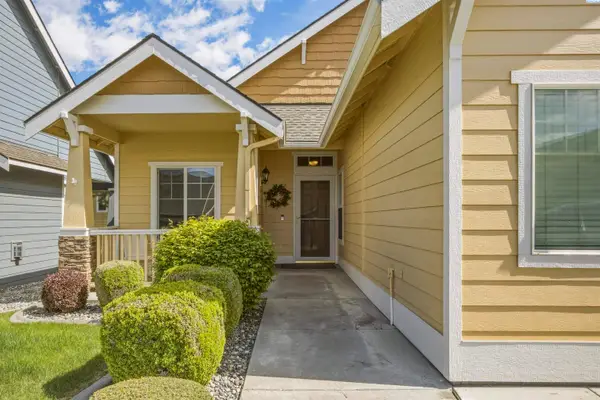 7912 W 21st Ave, Kennewick, WA 99338
