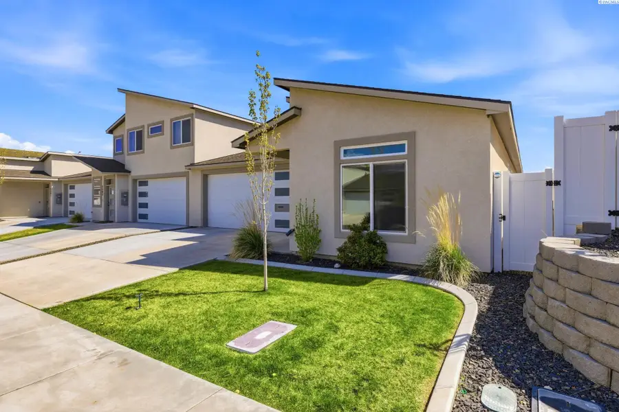 3313 S Nelson Pl, Kennewick, WA 99338 - #2