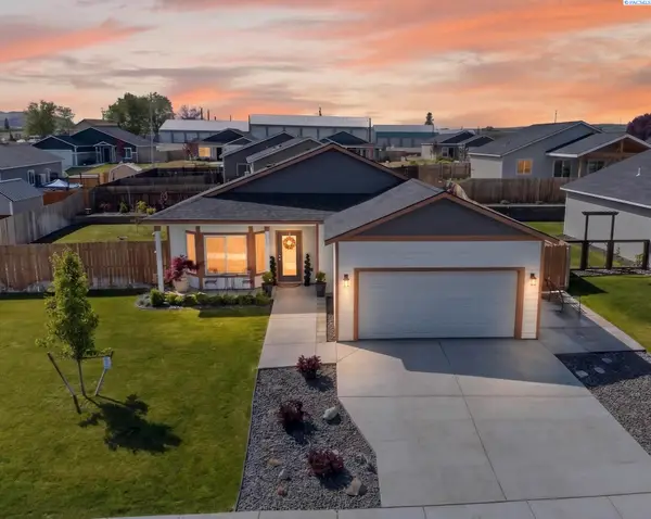 1508 NE 12th St, Benton City, WA 99320