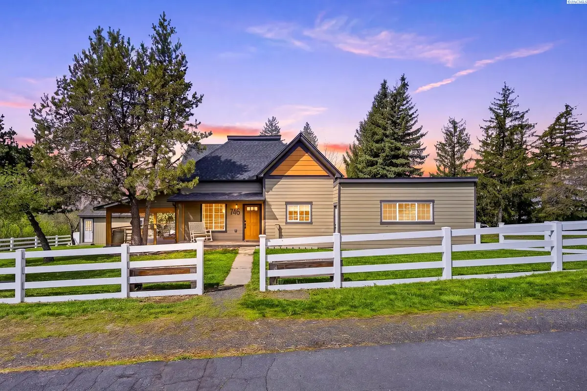 745 N J St, Palouse, WA 99161 - #1