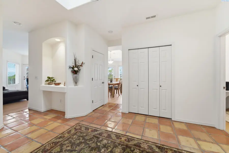 4001 Desert Ct, Pasco, WA 99301 - #2