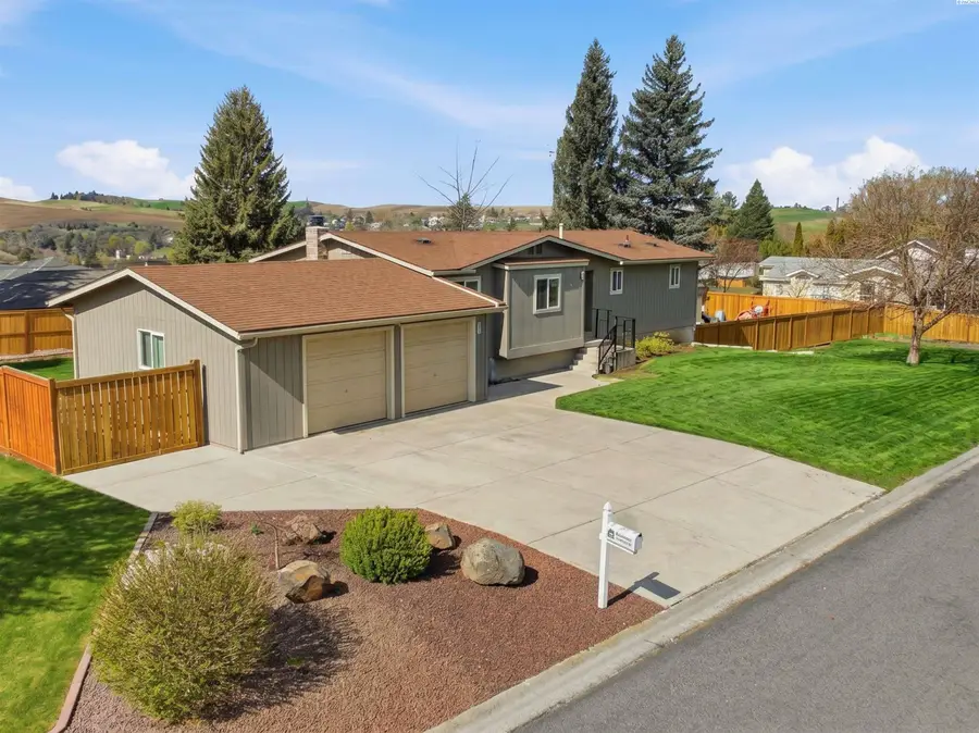 801 E Valleyview Ln, Colfax, WA 99111 - #2
