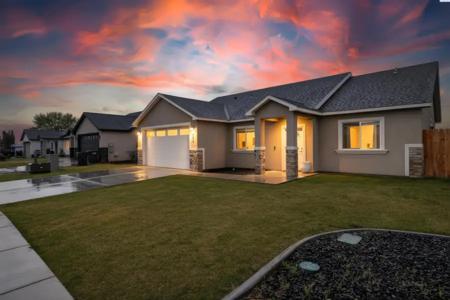 820 N Beech Ave, Pasco, WA 99301 - #3