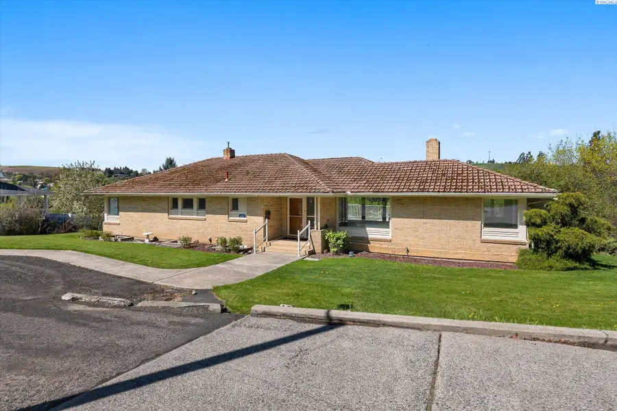 608 S G St, Colfax, WA 99111 - #2