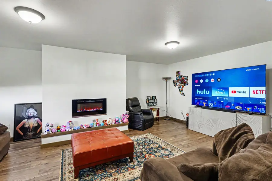 312 27th Ave, Yakima, WA 98902 - #2
