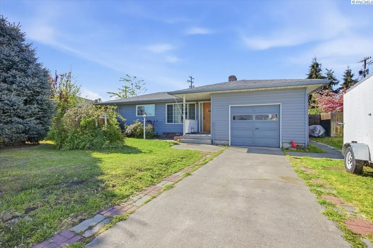 1932 W Ruby St, Pasco, WA 99301 - #1