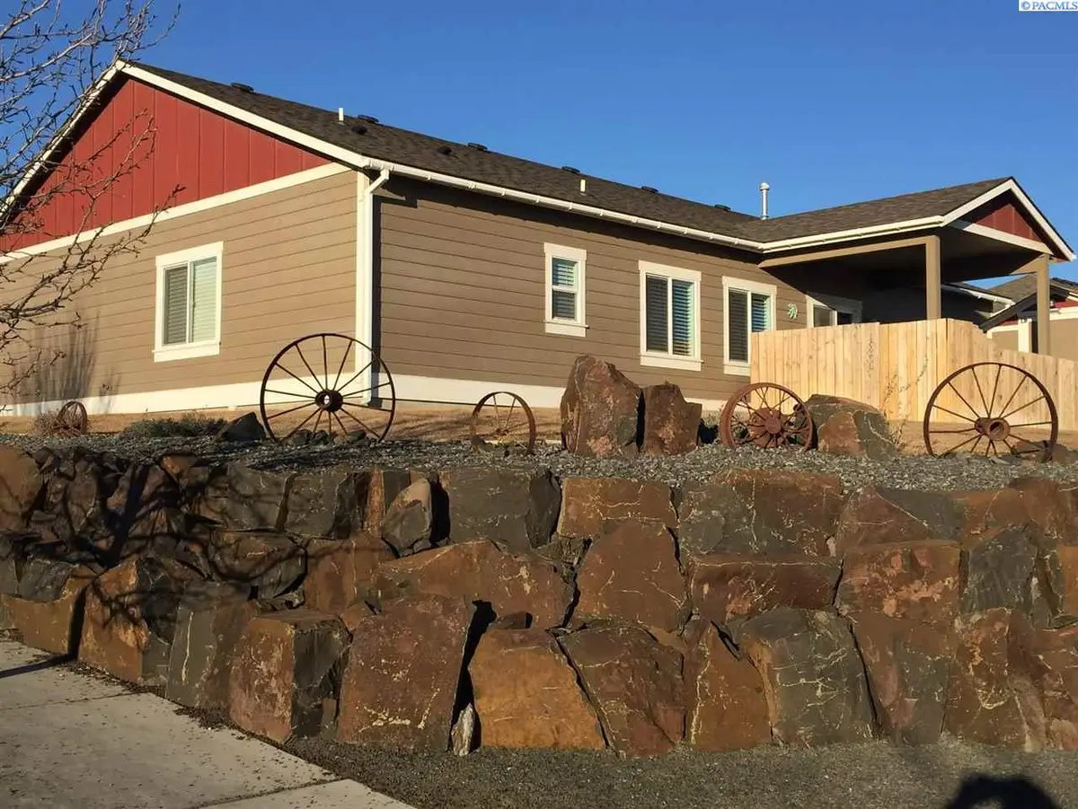 1141 W Davis St, Connell, WA 99326 - #1