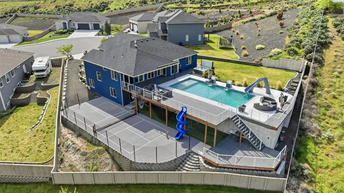 1103 Chinook Dr, Richland, WA 99352 - #1