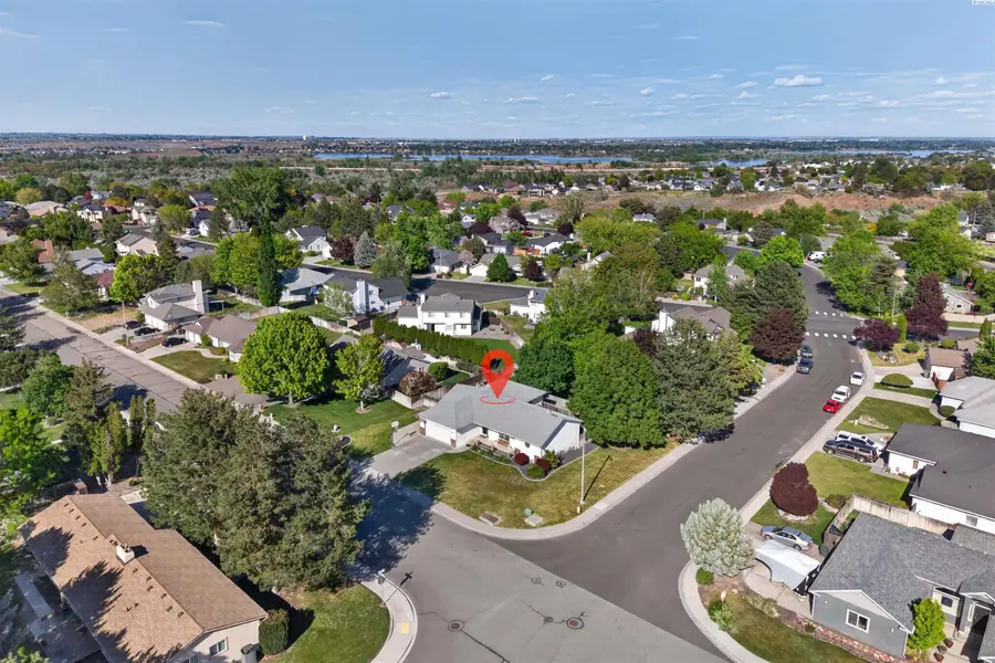 1418 Hazelwood Ave, Richland, WA 99352 - #2