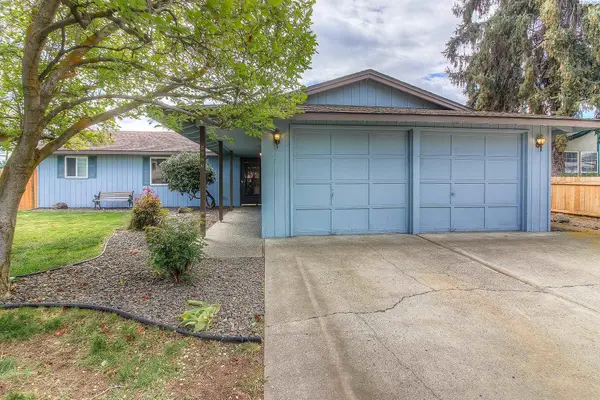 2906 W Viola Avenue, Yakima, WA 98902