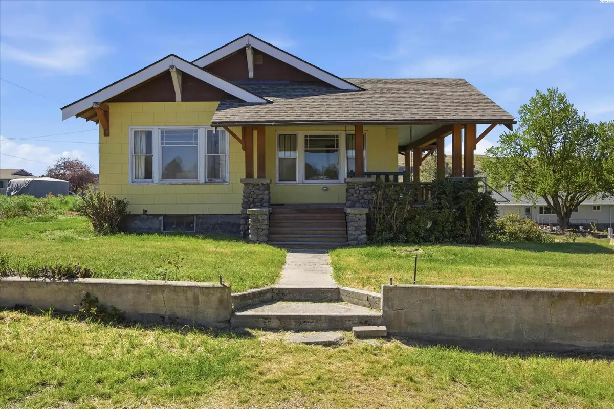 170 S Church St, Washtucna, WA 99371 - #1