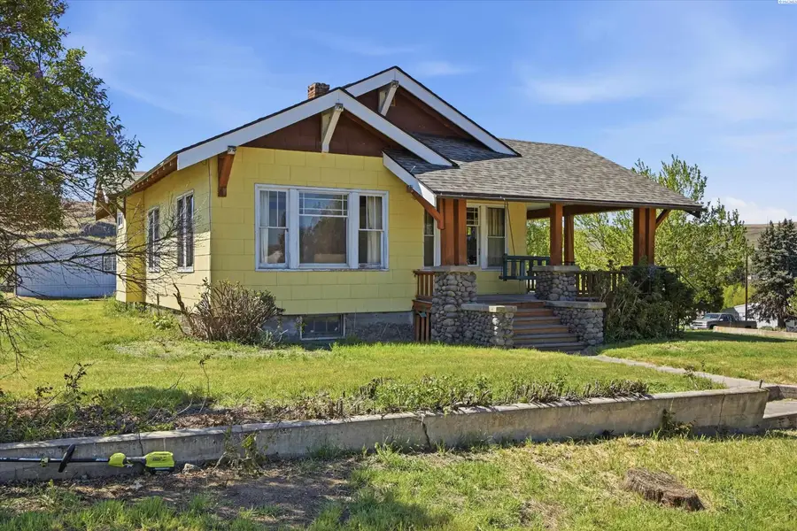 170 S Church St, Washtucna, WA 99371 - #3