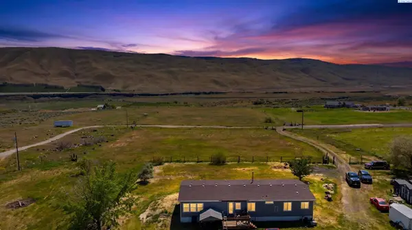 55604 W 360 Pr Nw, Benton City, WA 99320