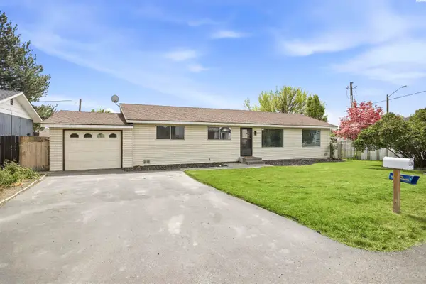 1816 Beacon Rd, Grandview, WA 98930