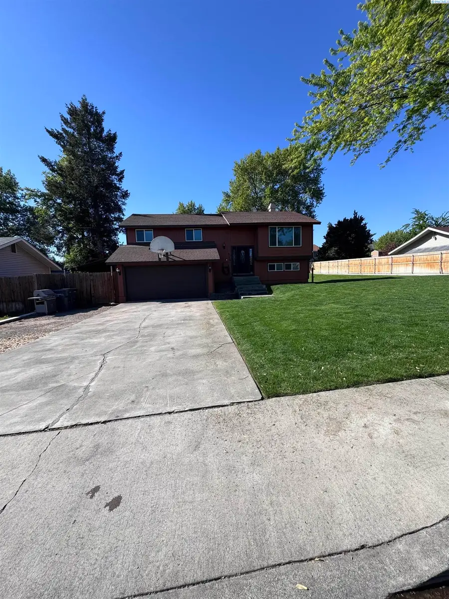 1201 W 17th Pl, Kennewick, WA 99337 - #2