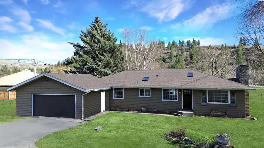 2002 N Palouse Road, Colfax, WA 99111 - #2