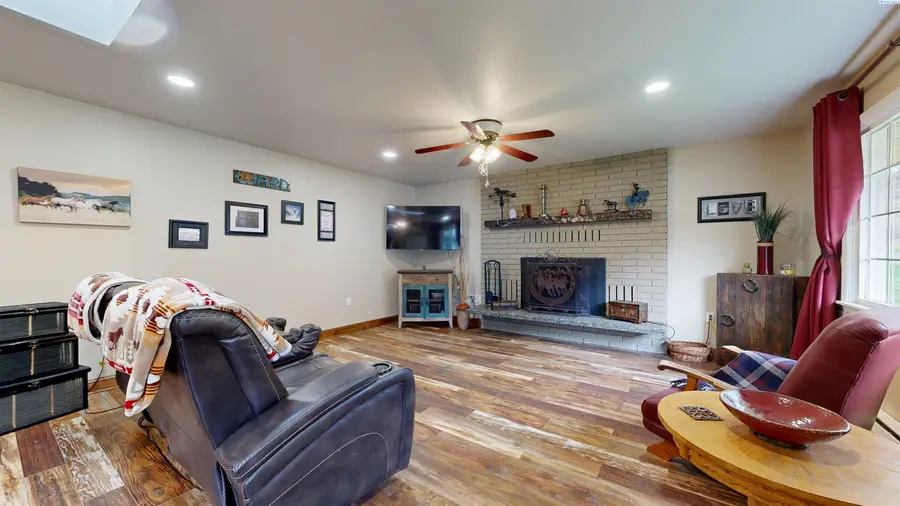 2002 N Palouse Road, Colfax, WA 99111 - #3