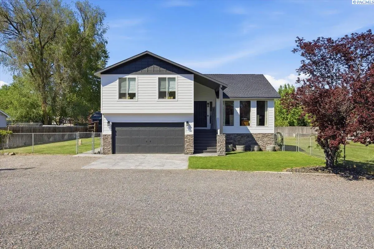 516 Canal, West Richland, WA 99353-9998 - #1