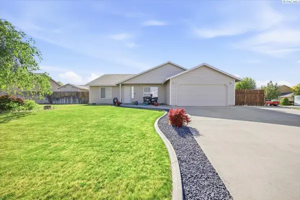 4900 S Washington Pl, Kennewick, WA 99337