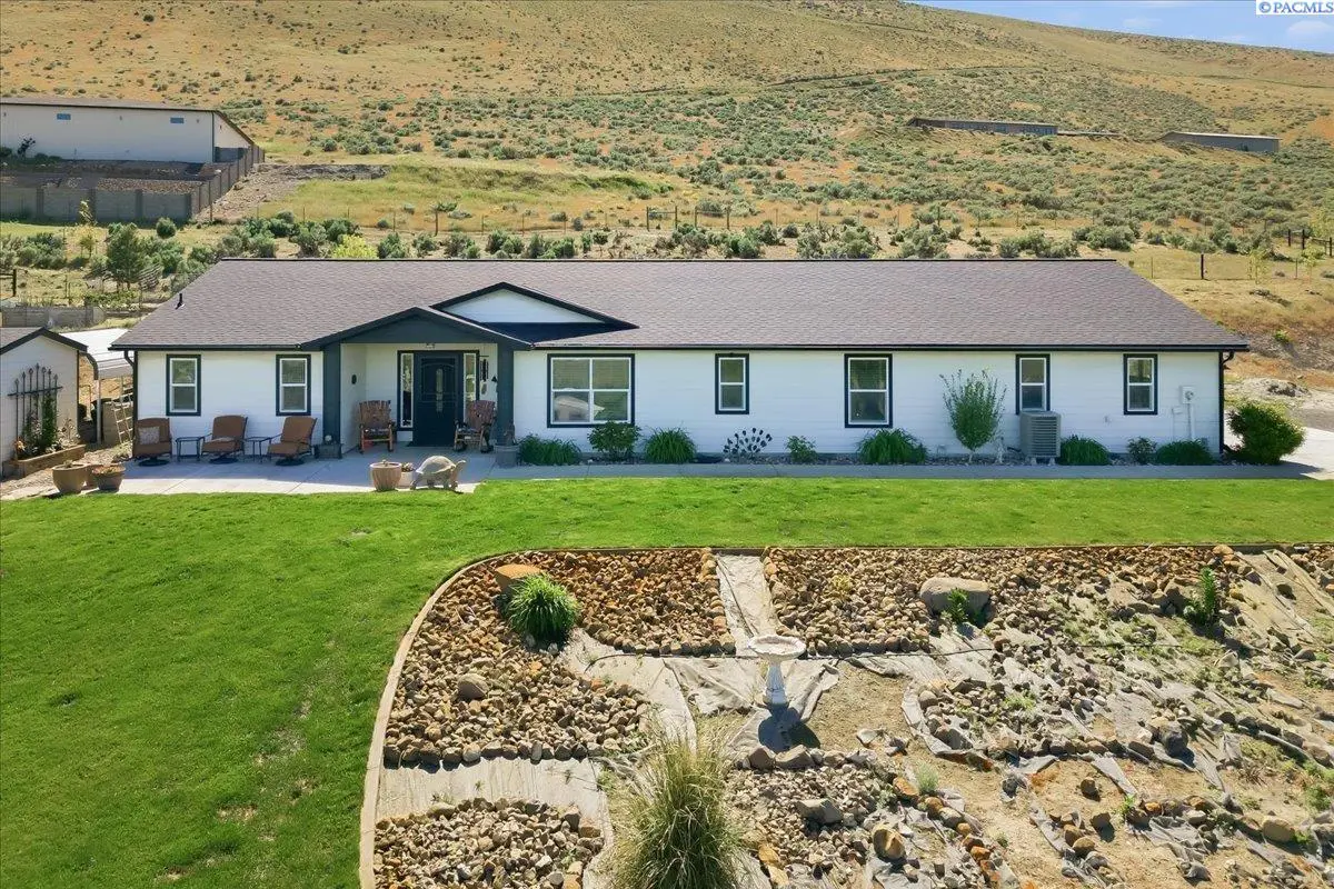 35205 E Red Mountain Rd, Benton City, WA 99320 - #1