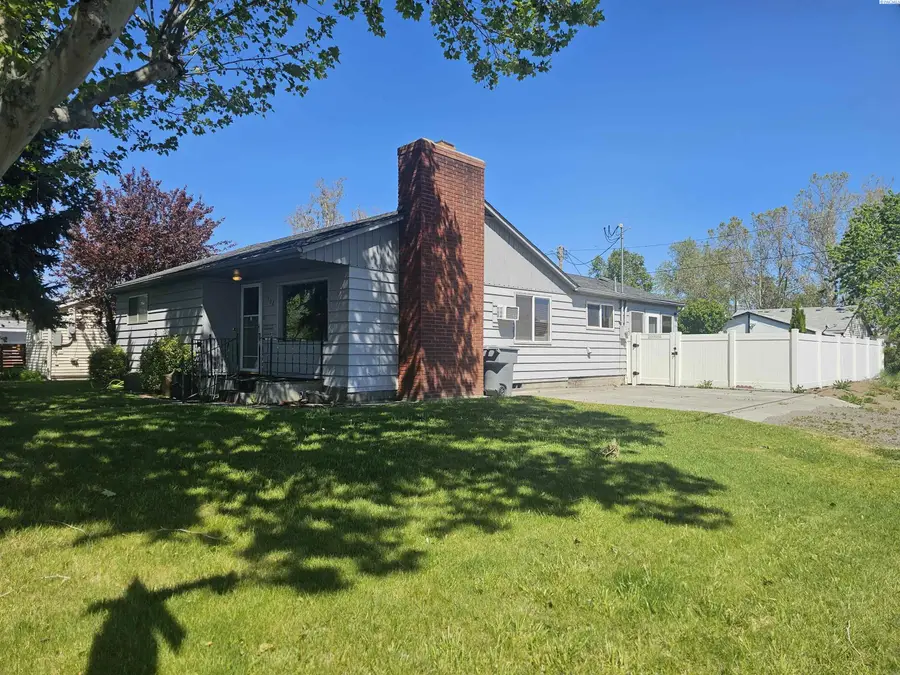 502 Wright Avenue, Richland, WA 99352 - #2