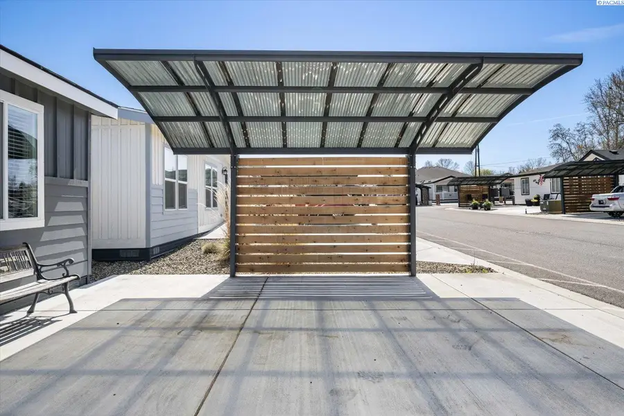 1136 Harrison Pl, Kennewick, WA 99336 - #2