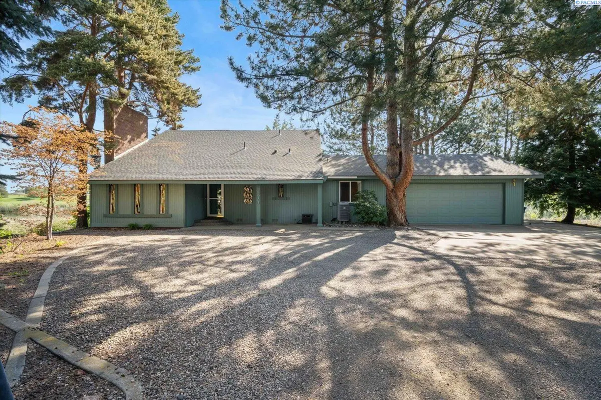317 Lakeview Ct, Richland, WA 99352 - #1