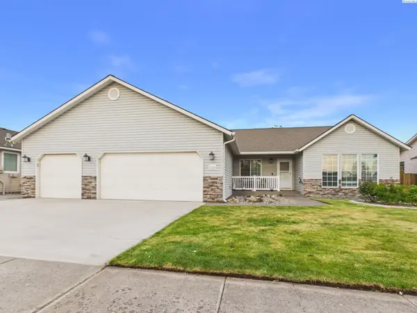 5403 Paddington Ln, Pasco, WA 99301