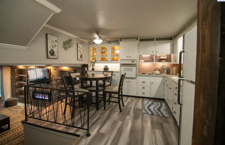 200 N Underwood, Kennewick, WA 99336 - #3