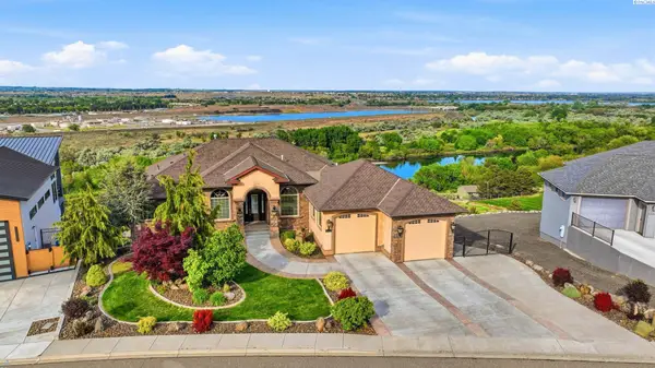 1056 Allenwhite Dr, Richland, WA 99352