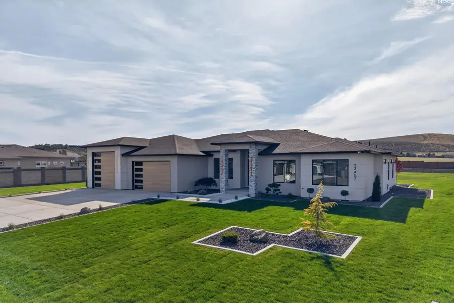12407 Furlong Ln, Kennewick, WA 99338 - #3